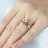 Classical Solo Round Diamond Engagement Ring