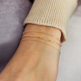2.6mm Gold Paperclip-Style Chain Bracelet