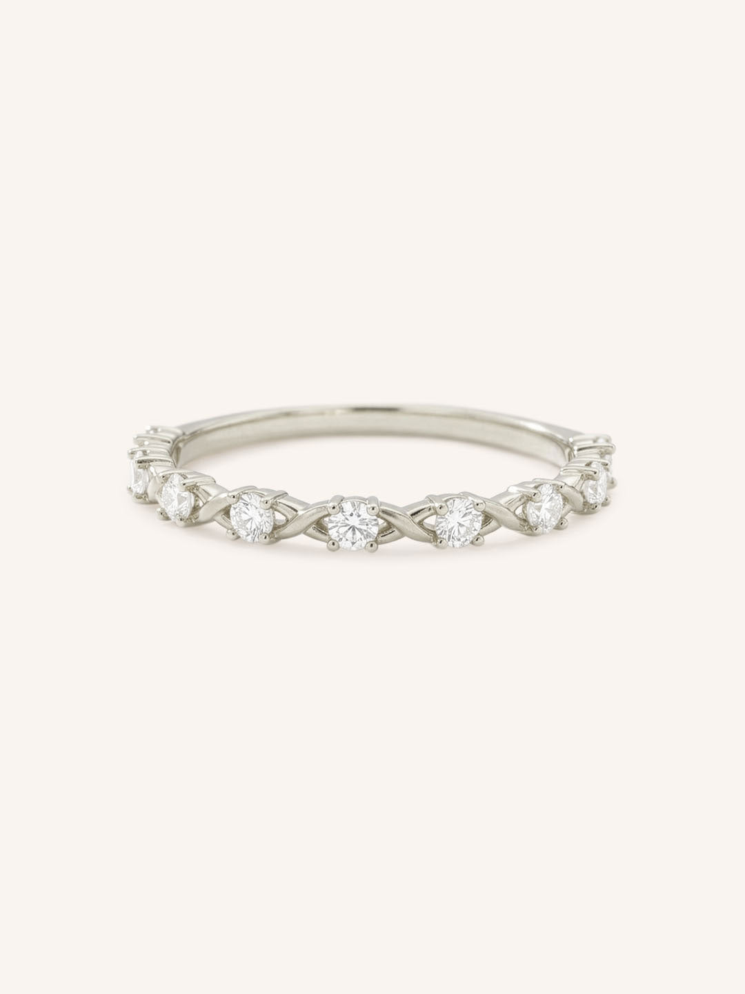 Oura Floral Diamond Wedding Band
