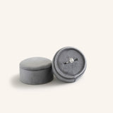 Velvet Backdrop Single Ring Box - Grey