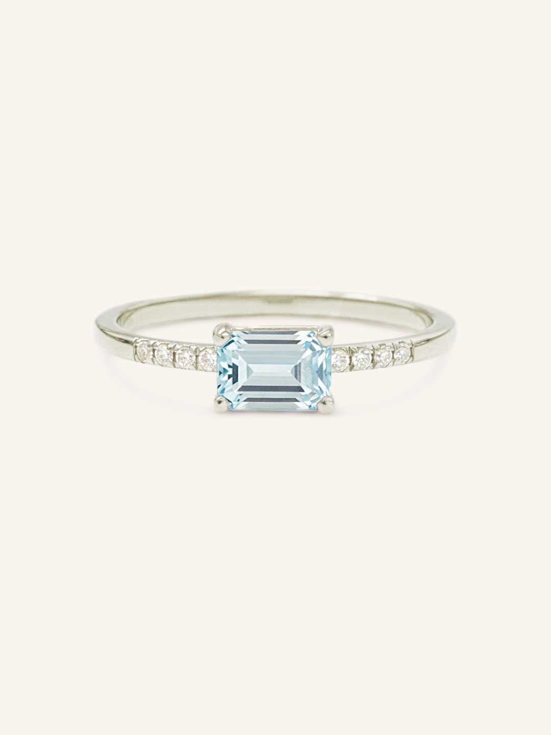 White gold Winterberry aquamarine diamond ring front view on white background