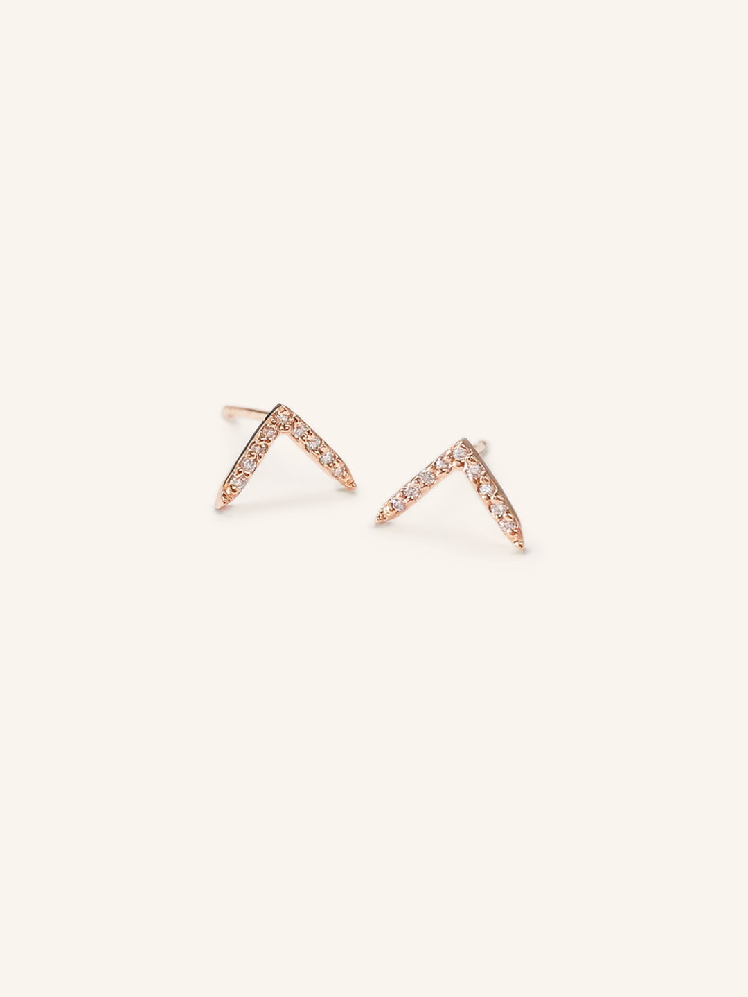 Faye Diamond V Stud Earrings