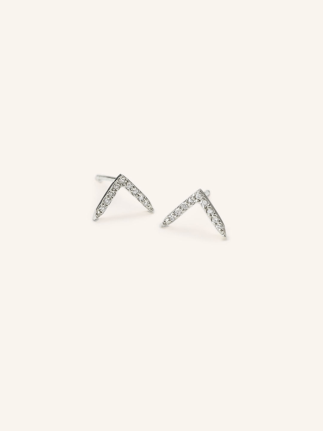 Faye Diamond V Stud Earrings