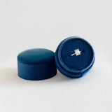 Velvet Backdrop Single Ring Box - Royal Blue